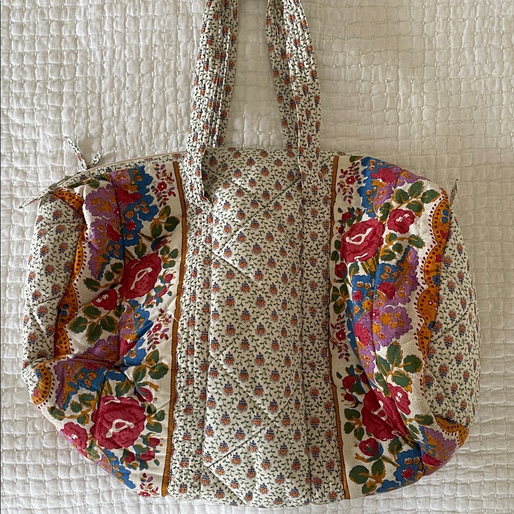 Pierre Deux Floral Pattern Quilted Weekend Bag in Cream and Multi 🌸 - Picture 2 of 6